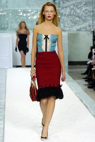 Look 19
